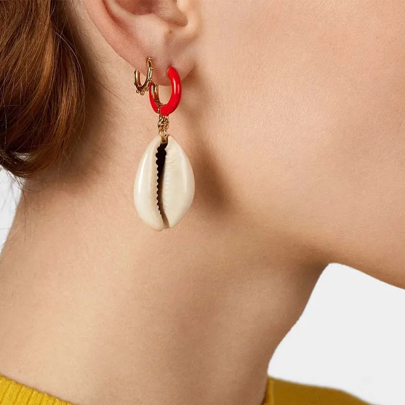 

The New Shell Earring Design Is Simple And Fashionable Free Shipping