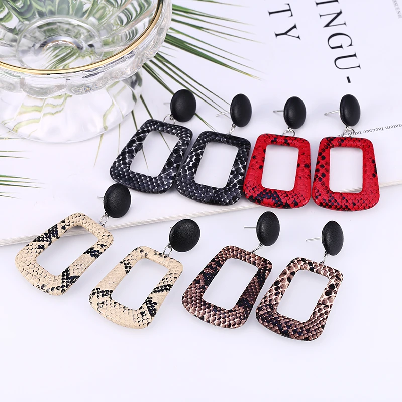 

HOCOLE 2019 Fashion Leather Drop Earrings For Women Oversize Vintage Snake Skin Pendant Dangle Earring Statement Party Jewelry