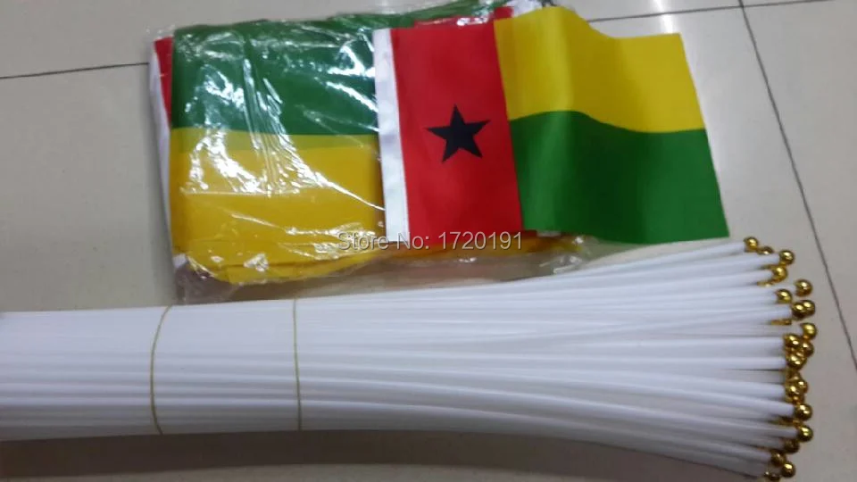 

100 PCS/ lot Promotion Wholesale allSme Guinea-Bissau Hand Waving National Flag 14*21cm #8 Polyester Flag Free Shipping