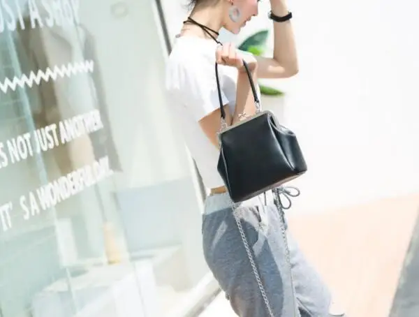 QQ20180613000830