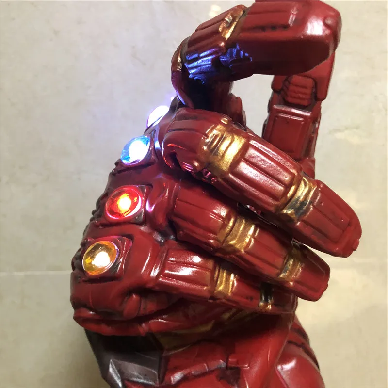 1:1 светодиодный свет танос Бесконечность Gauntlet Мстители Бесконечная война Косплэй перчатки со светодиодами Подарочный костюм Хэллоуин реквизит