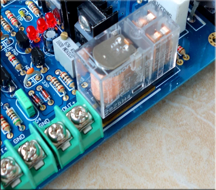 A3 300W + 4ohm усилитель класса AB комплект IRFP240 IRFP9240 на A42 92 UPC1237|Усилители мощности| |
