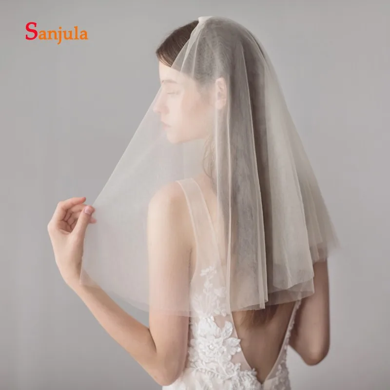 

Two Layers Champagne Short Wedding Veil for Bridal Ivory Shoulder Length Veil with Comb Simple High Quality Accessories V72
