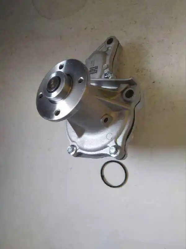 Водяной насос для toyota 5A 8a livan 520 620 Geely mk ck 1106010323|Водяные насосы| |
