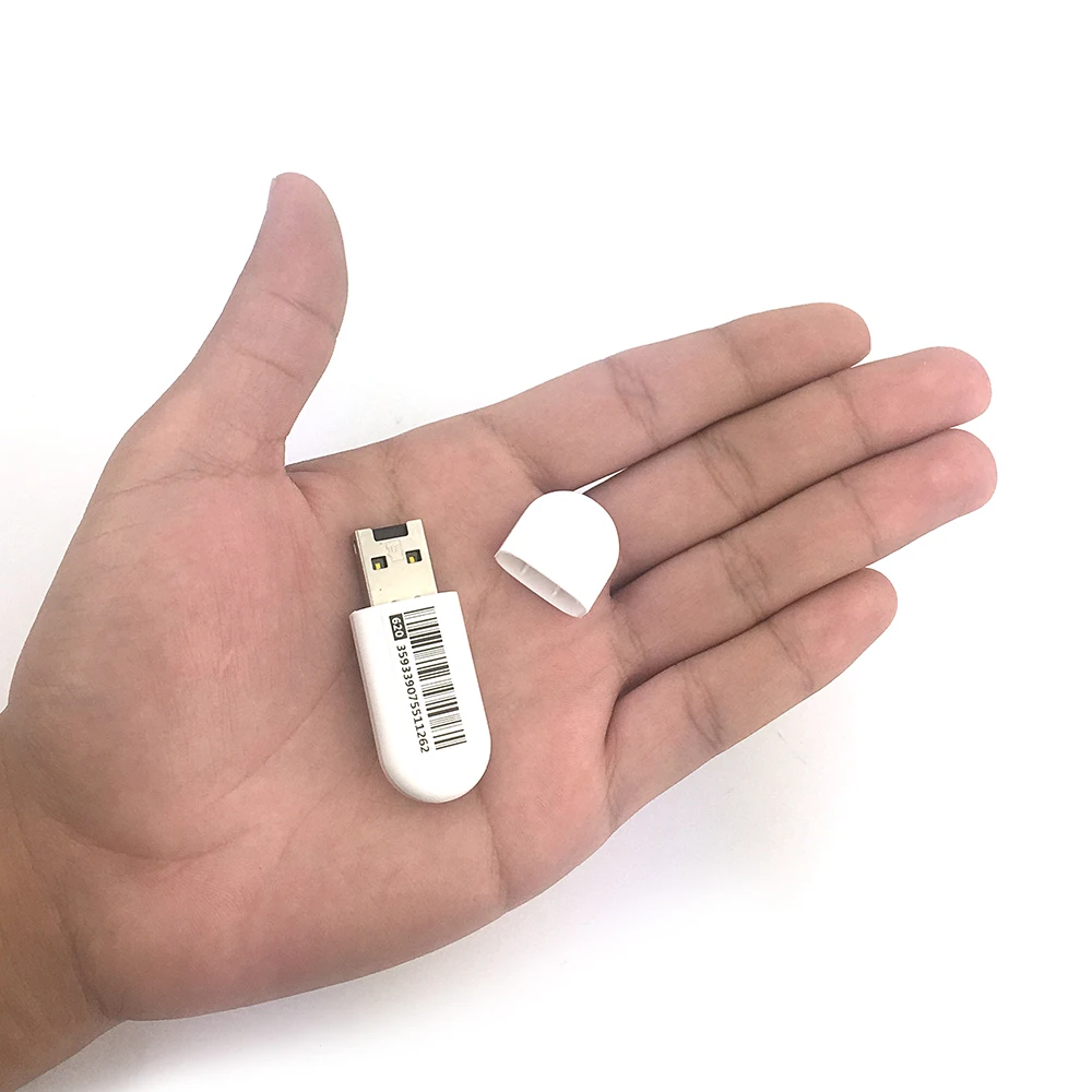 

G08 U-disk GPS Tracker GSM Wifi LBS Plug and Play Real-time Tracking Voice Monitor Songs MP3 Player Anti-theft for Car PC Laptop