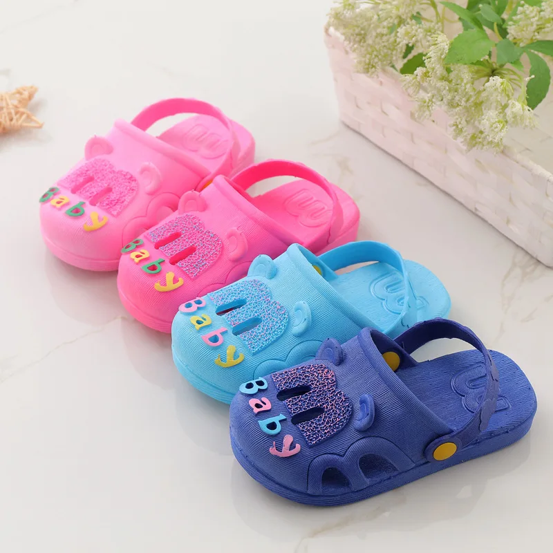 

2019 Summer Boys Girls Slippers Fashion Children Garden Shoes Baby Kid Barefoot Home Slippers Waterproof Holes Shoes Rain Shoes