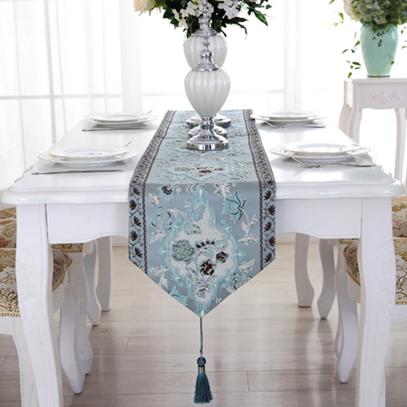 

European Luxury Jacquard Coffee Table Runners Modern Pastoral Embroidered Table Runner High-Grade Thick Cabinet Cover Home Decor
