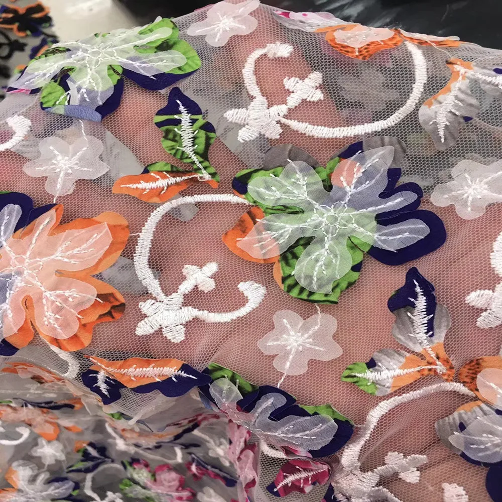 Beautiful flower french lace nigerian wedding dress fabric wholesale african tulle net laces