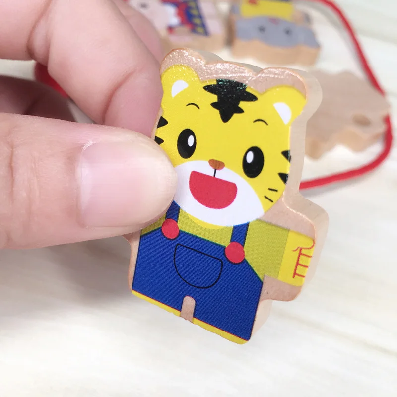 

MWZ 6pcs Wooden Doll Colorful Mini Around Beads Various Animal Style Tiger Rabbit Beads Toys Children Educational Game for Kids