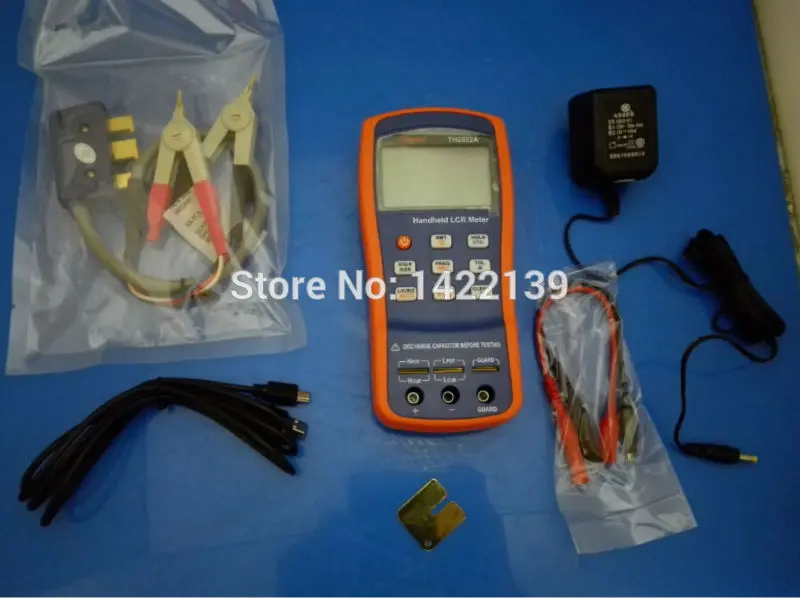 

TH2822A Inductance Capacitance 100-10kHz LCR RCL LC Meter USB