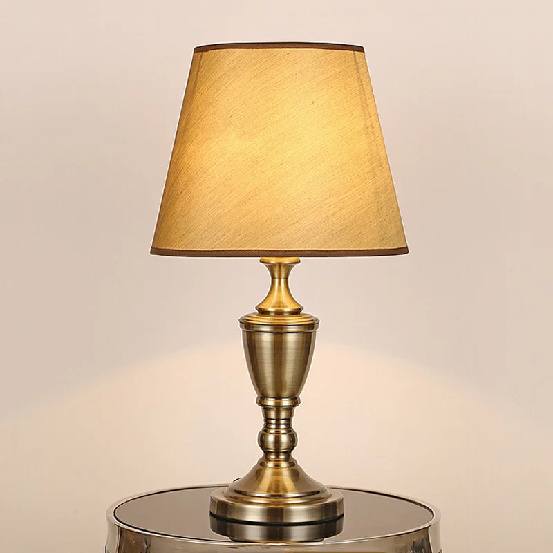 القماش لمبة مكتب مصباح أرضي السرير غرفة نوم الأمريكية لمبة عصرية الراقية فندق غرفة ضوء غرفة المعيشة طاولة للدراسة ضوء فانوس