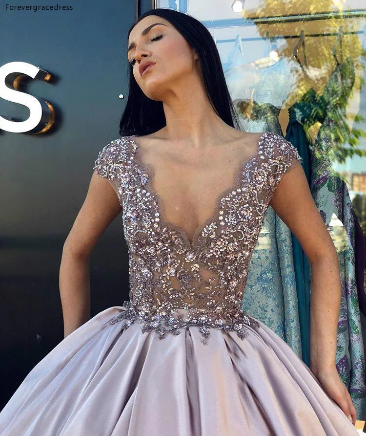 2019 A Line Evening Dresses Arabic Dubai Style Sexy Plunging V Neck Cap Sleeves Applique Sequins Party Prom Gowns Quinceanera Dress BC0248  145 (4)