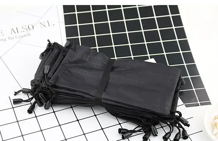 wholesale-1000-pcs-lot-Glasses-Case-Soft-Waterproof-Plaid-Cloth-Sunglasses-Bag-Glasses-Pouch-Black-Color (4)