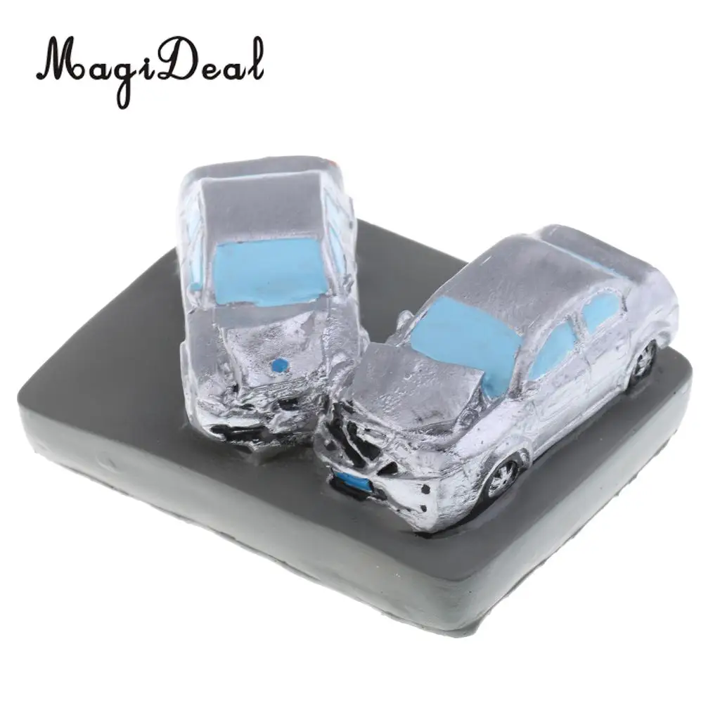 MagiDeal DIY Resin Sand Scenery Building Car Accident Collision Model Scene Layout for Diorama Landscape Tabel Desk Decor Toy