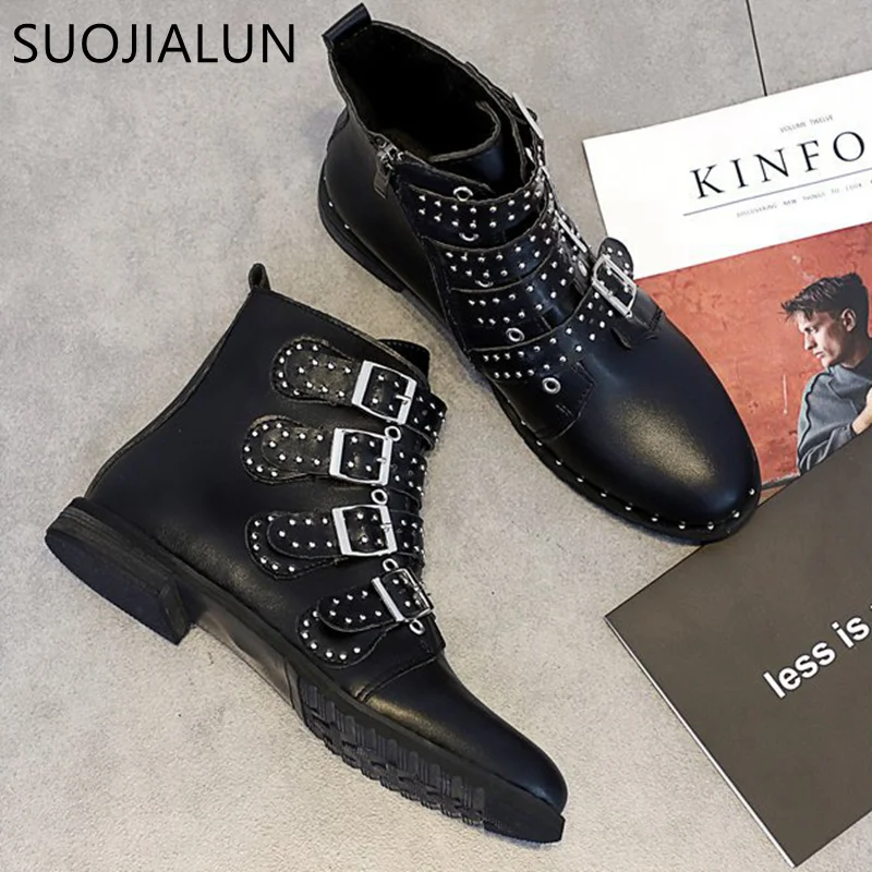 

SUOJIALUN 2018 New Fashion Zipper Rivet Ankle Boots Plus Size 35-41 Flat Women's Boots For Winter Round Toe Black Ankle Boots