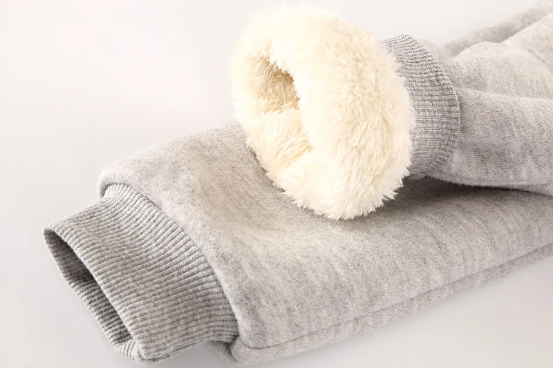 3652349517_1870743291