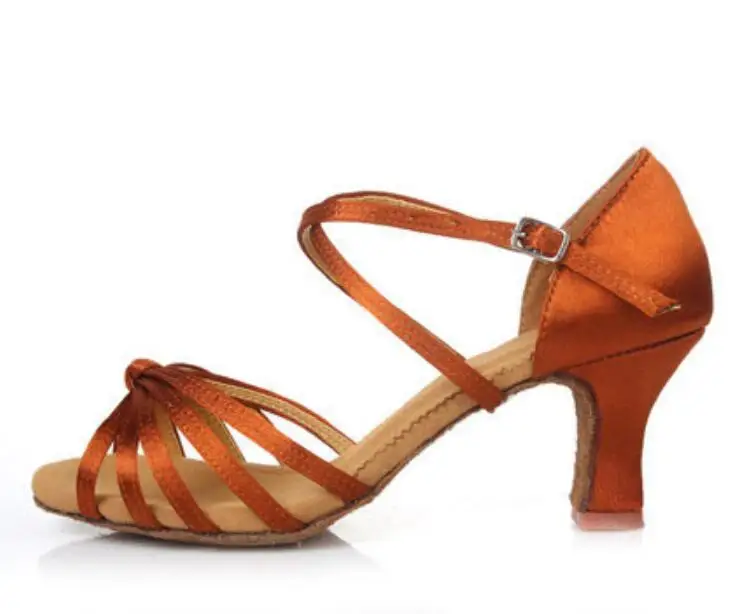Женская танцевальная обувь для танго/бальных/латинских танцев; профессиональная танцевальная обувь на каблуке для сальсы; женская обувь для латинских танцев 7 см; A02D - Цвет: brown   7cm