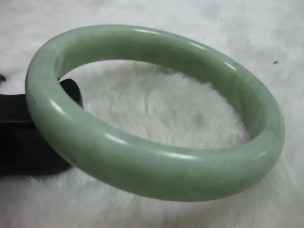 

NATURE BEAUTIFUL LIGHT GREEN JADE JADEITE BRACELET BANGLE 60MM