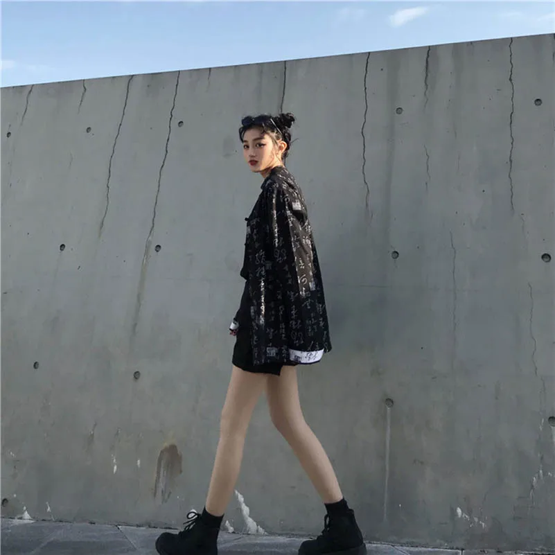 21692_Black_04