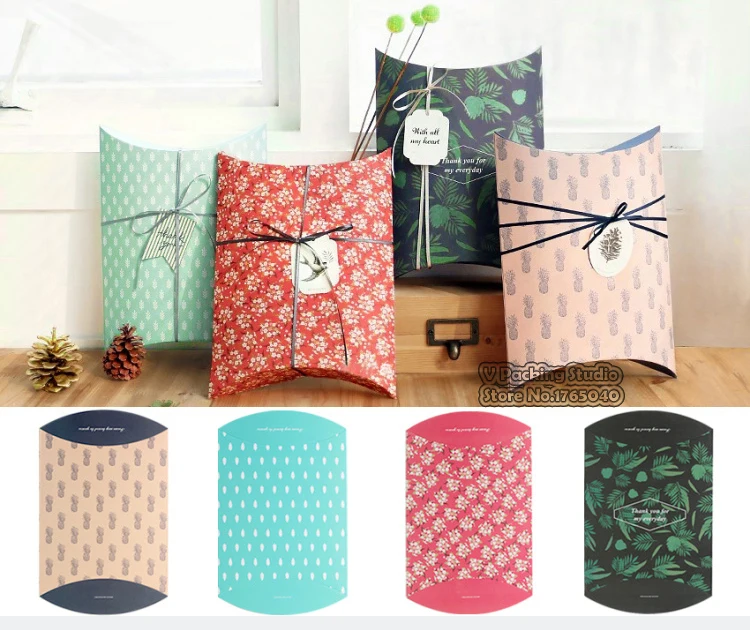 Pillow Boxes Merry Christmas Candy Box Bag Gift Box Paper Box Gift Bag