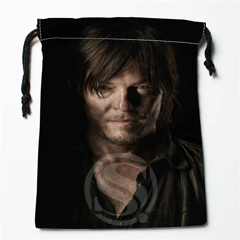 N# P11 ходячий мертвец Пользовательский логотип напечатанный получить мешок степень сжатия сумки drawstring сумки размер 18X22 см 712& y# P11