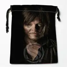 N# P11 ходячий мертвец Пользовательский логотип напечатанный получить мешок степень сжатия сумки drawstring сумки размер 18X22 см 712& y# P11