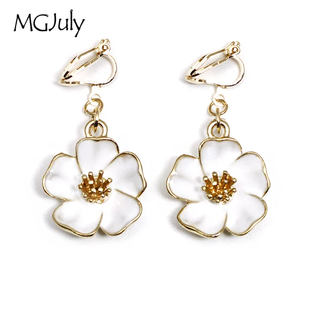 Fashion Flower Clip On Earrings No Ear Hole Plant White Fashion Flower Clip On Earrings No Ear Hole Plant White Without Piercing Minimalist Women