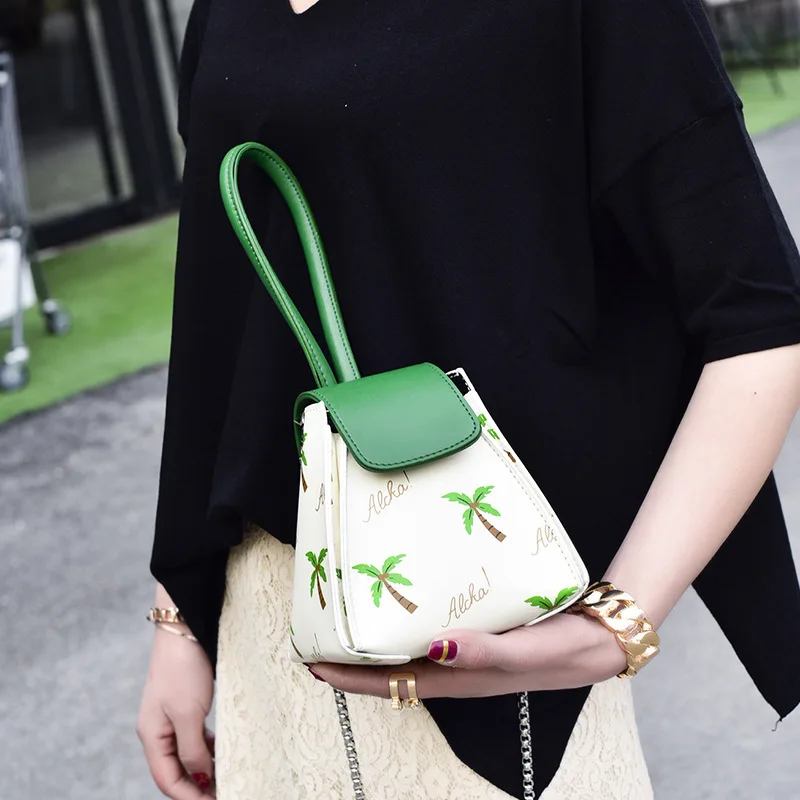 

2017 new fashion hit color coconut tree small square package spring and summer chain handbag shoulder Messenger bag tide package