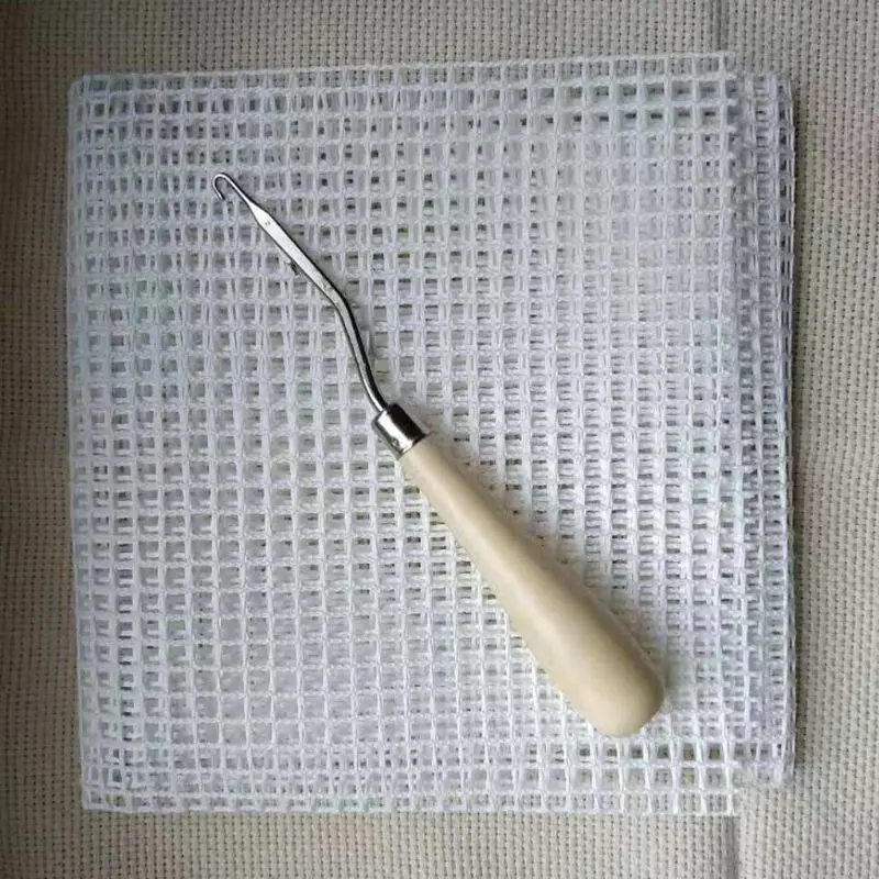 

Free Pattern Rug Hooking Mesh Canvas Wooden Bent Latch Hook DIY Kit Tool for Tapestry Carpet Rug Making Embroidery Crafts Decor