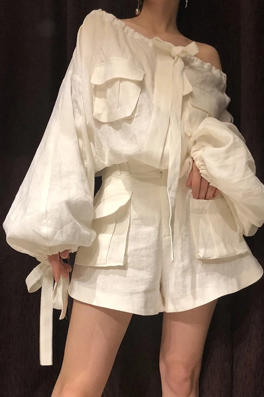 

2018 autumn new suits women linen lantern sleeve blouse tops + shorts white suits