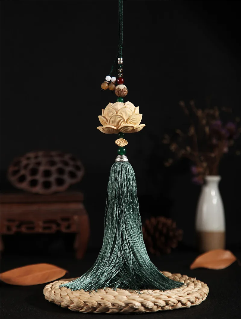 

1 Piece Car Handmade Sculpture Ornaments Pendant Jewelry Boxwood Lotus Buddha Beads Safeguards Rear-view Mirror Car Decoration