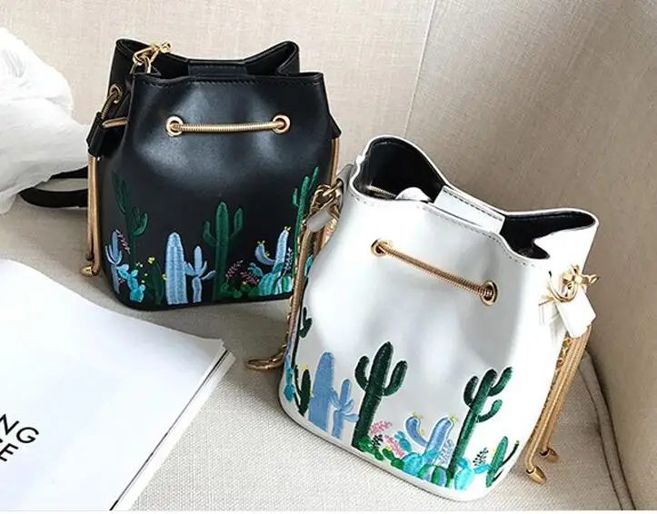 

F4 5 COLOR Style Women Handbag Bag Original quality BEST Holiday gift black and red two style