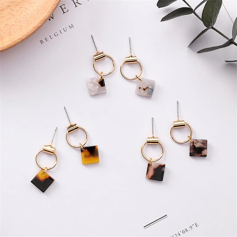 

4*New Small Acetic Acid Square Geometric Metal Circle Earrings Korean Temperament Simple Leopard Acrylic Ladies Earrings Jewelry
