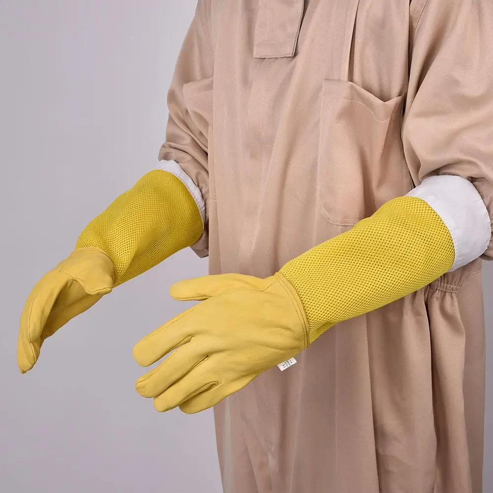 1 Pair Of Yellow Beekeeping Gloves Goatskin Bee Keeping Wear Resistant With Vented Beekeeper Long Sleeves For Beekeepers
