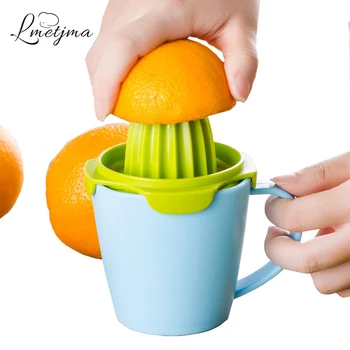 

LMETJMA Multi 4 in 1 Lemon Squeezer PP Manual Lemon Juicer With Strainer Fruit Grater Manual Lemon Squeezer With Mug KC0329-3