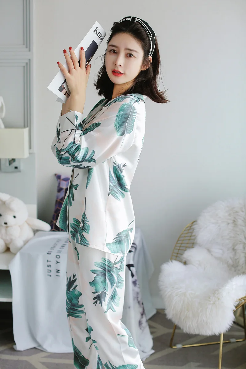 HTB1jXS7txSYBuNjSsphq6zGvVXaZ