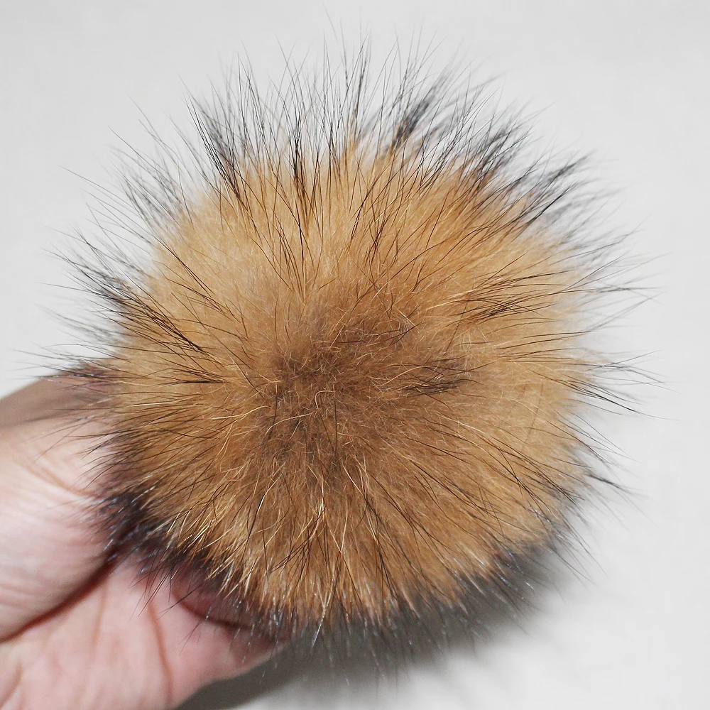Genuine Natural Raccoon Fur Pompoms Big Fur Balls for Winter Beanies Scarf Hat Accessories. New Fashion raccoon fur ball