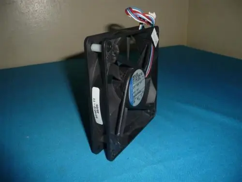 

DHL/EMS 5 LOTS Ebmpapst 4414 F/2 24VDC 210mA 5W Flow Fan -A1