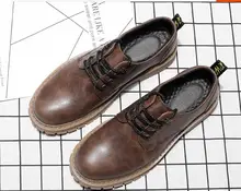 Sapatos casuais sapatos dedo do pé redondo lace-up sapatos Britânicos dos homens simples Japonês ferramental costura moda durante todo o jogo aumentou sapatos