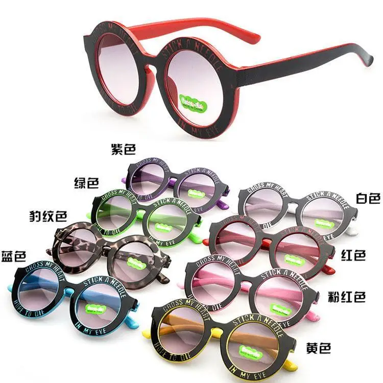 Одежда для мальчиков и девочек резные Солнцезащитные очки с надписями модная детская юбка-пачка для женщин Gafas новые детские милые очки 8 видов цветов Винтаж Oculos A23