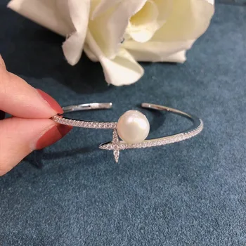 

UMGODLY Luxury Brand Star Bracelet Zircon Stones CZ Lucky Shape Charms Bangle Imitation Pearls Women Fashion Jewelry Gift