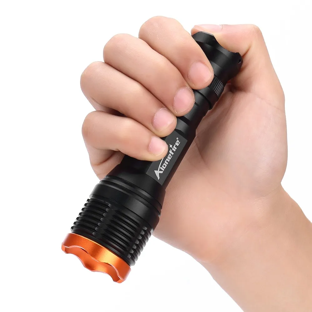 Zoom flashlight (12)