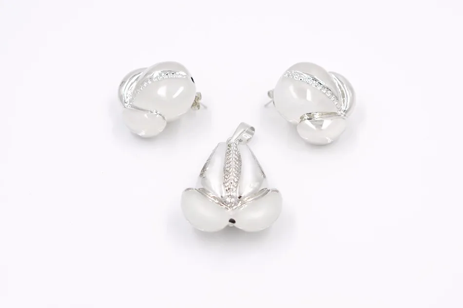 Jewelry sets (6)