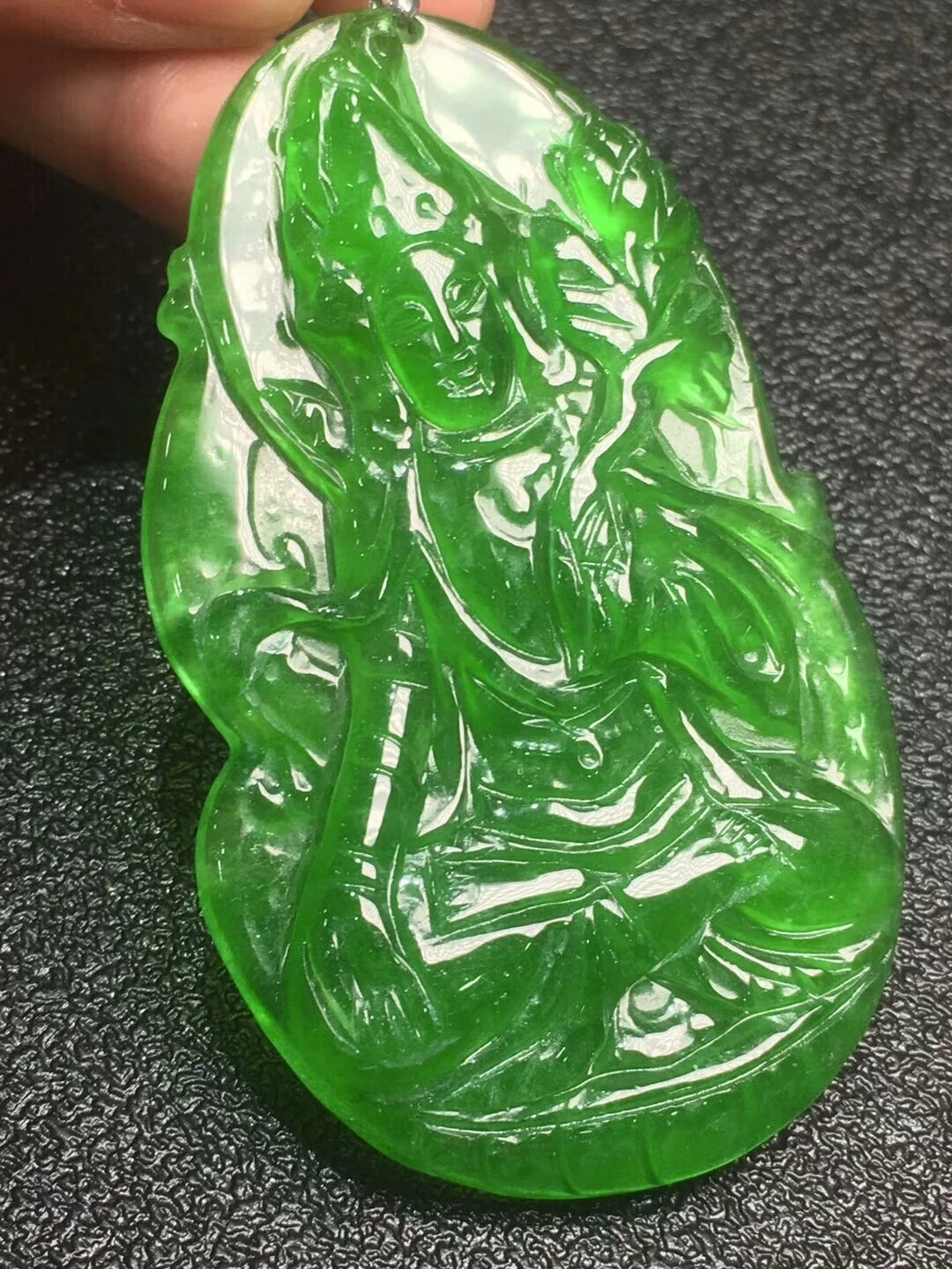 

Only One ! Natural Emerald Guanyin Bodhisattva Pendant Necklace Sweater Chain Jadeite JADE Wholesale