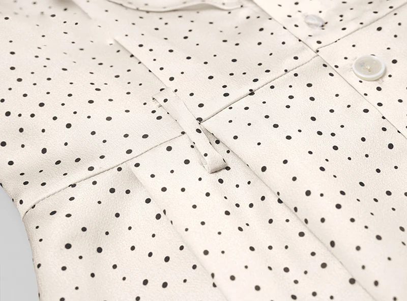 1426 (8)
