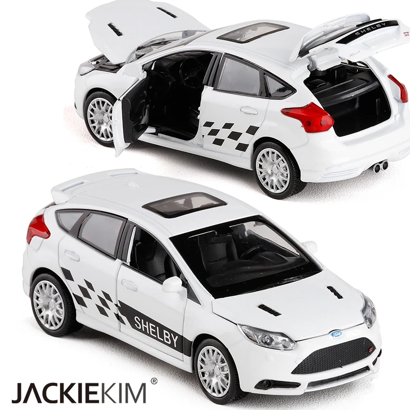 New 1:30 Ford Focus Alloy Diecast Car Model Toy Electronic Metal Car With Light Sound Pull Back For Kids Toys Gift Free Shipping