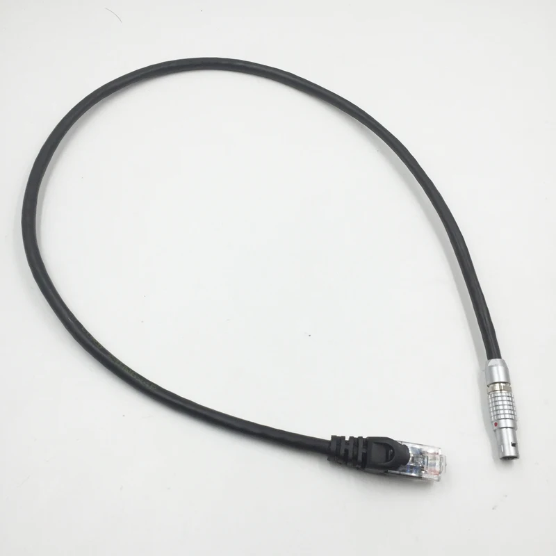 В Cat5e Ethernet RJ45 разъем к красному мцдк 9-контактный кабель передает данные для