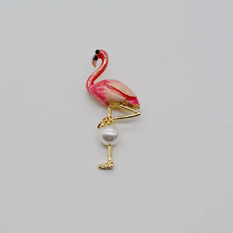 

LISM Hot Sale Pin Animal Flamingo Brooch Pin For Women Exqusite Similuted Pearl Fashion Dress Coat Accessories Cute Jewelry