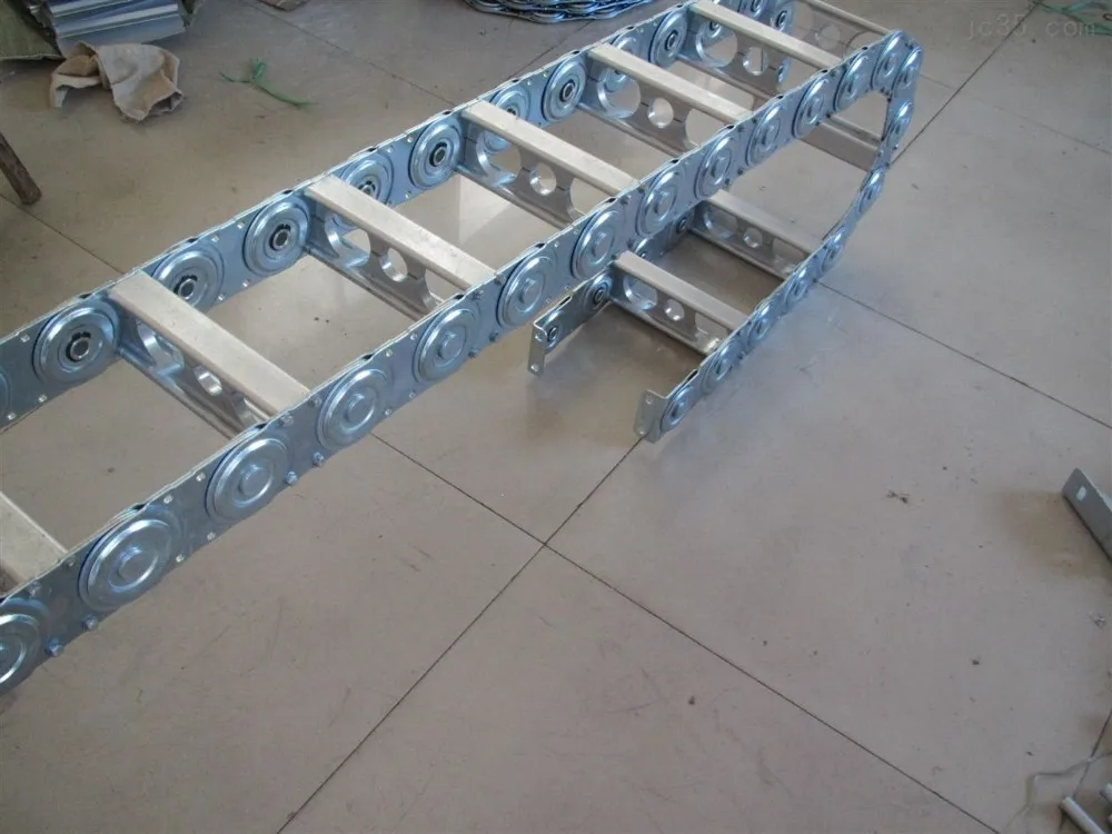 Stainlesssteelcablecarrierchain.jpg