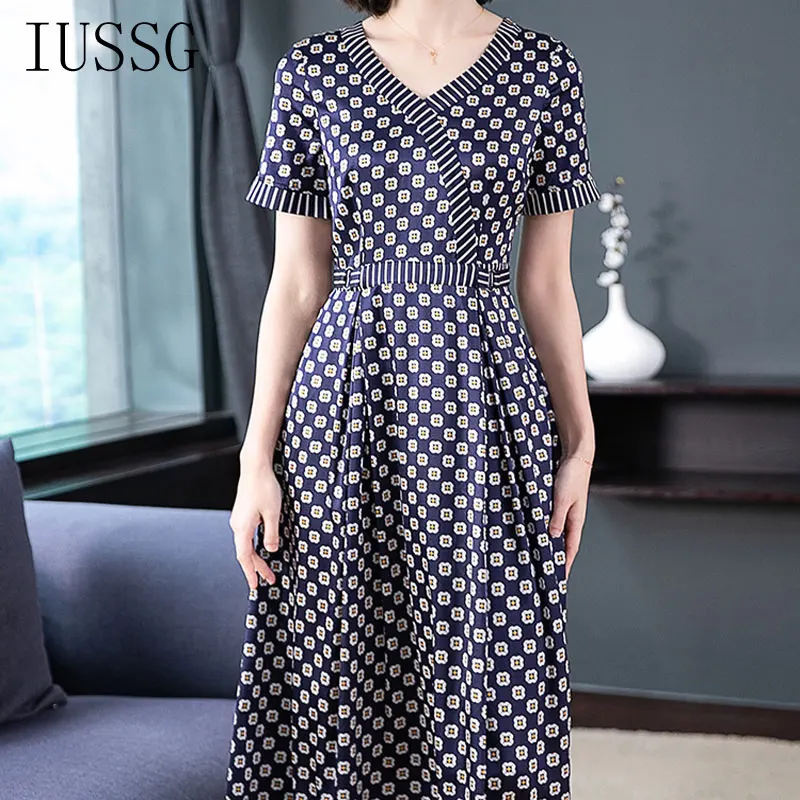 

2019 New Silk Dress Printed Short Sleeve Summer Dress Elegant Women's Dresses Vintage V neck Party Dress 4XL A Line Casual Dress
